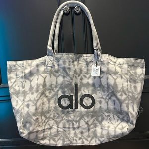 COPY - Alo Yoga Tote Bag